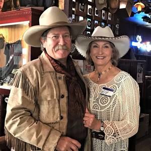 Meet your Posher, Peggy